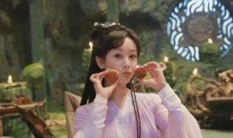 成毅和杨紫最新爆料图片,甜蜜互动引粉丝热议