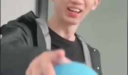 小五爆料宇哥视频大全最新,小五独家爆料，精彩瞬间一网打尽！